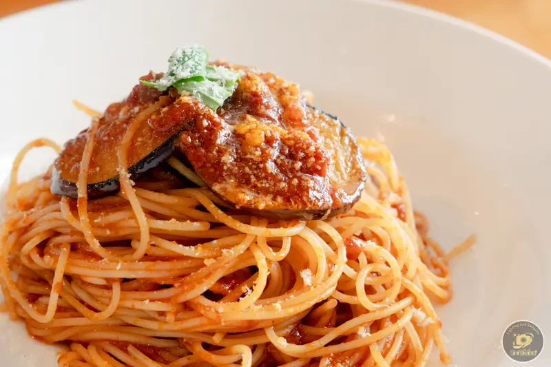 ナポリタンの湯気を演出した料理撮影作例